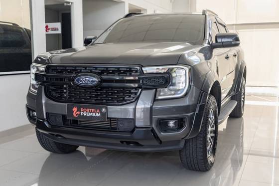 FORD RANGER 3.0 V6 TURBO DIESEL CD LIMITED 4X4 AUTOMÁTICO FORD RANGER 3.0 V6 TURBO DIESEL CD LIMITED 4X4 AUTOMÁTICO